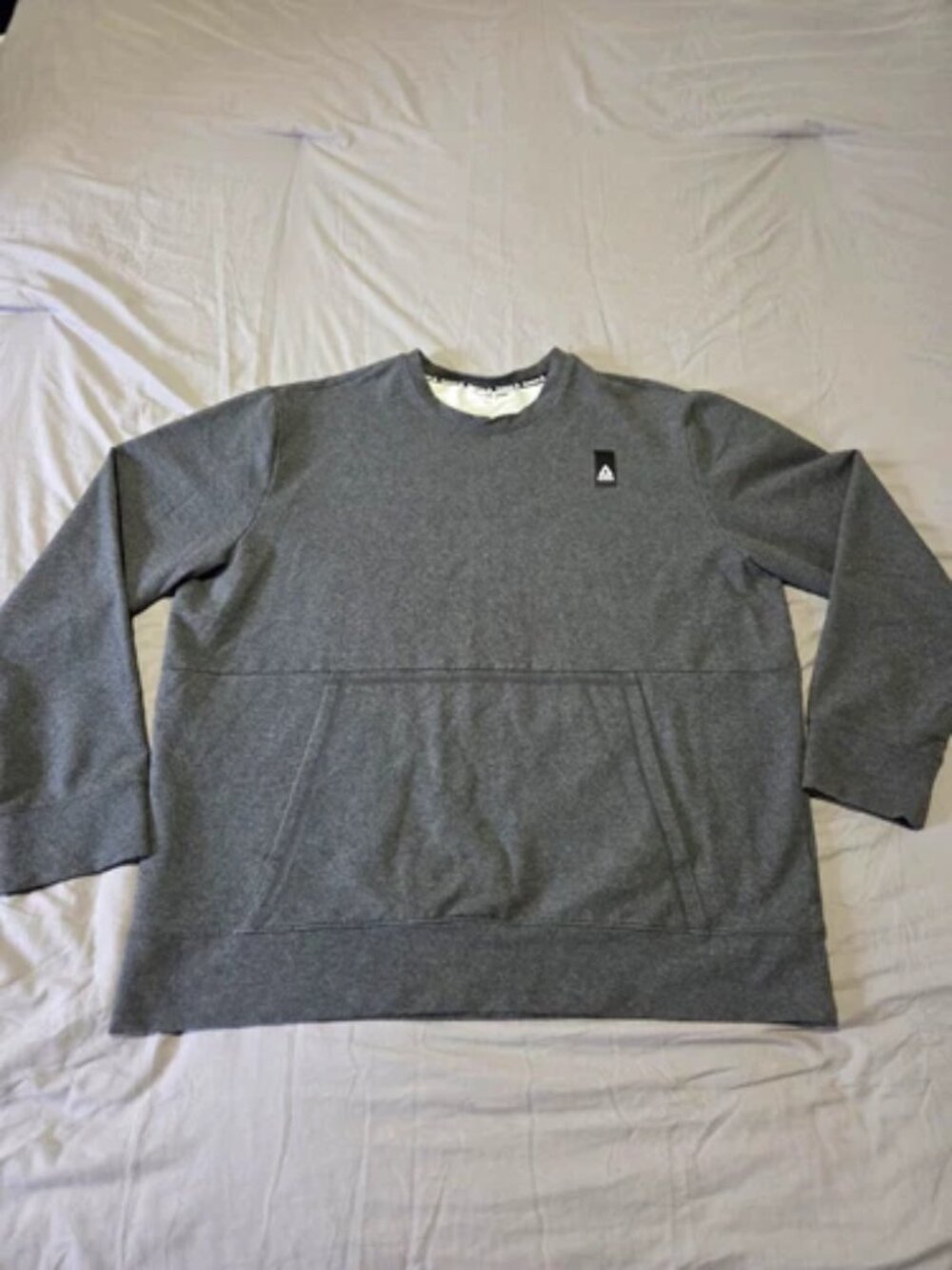 Reebok Mens Crewneck Sweatshirt Gray Heather Kangaroo Pocket Pullover Activewear
